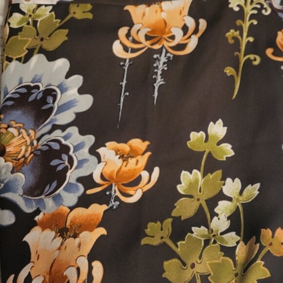 LOFT Grey Floral Top - Picture 4 of 4